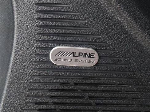 Used 2023 Dodge Challenger SXT image 23