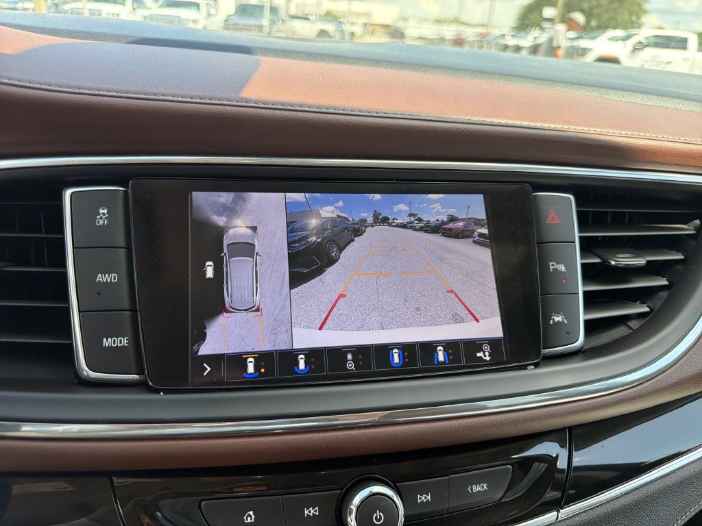 Used 2021 Buick Enclave Avenir w/ Avenir Technology Package AWD/4WD image 27