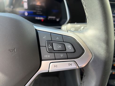 Used 2024 Volkswagen Jetta SE FWD image 31