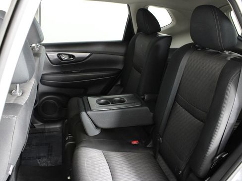 Certified 2020 Nissan Rogue SV w/ Premium Package image 21