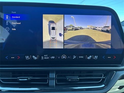 New 2025 Chevrolet Equinox EV RS image 24