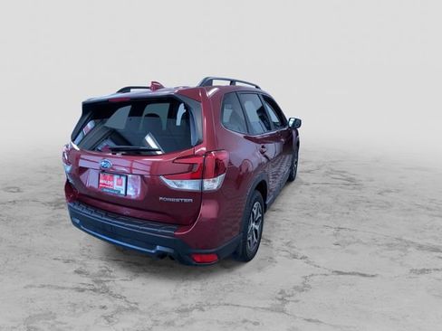 Used 2021 Subaru Forester Premium w/ Popular Package #1 AWD/4WD image 10