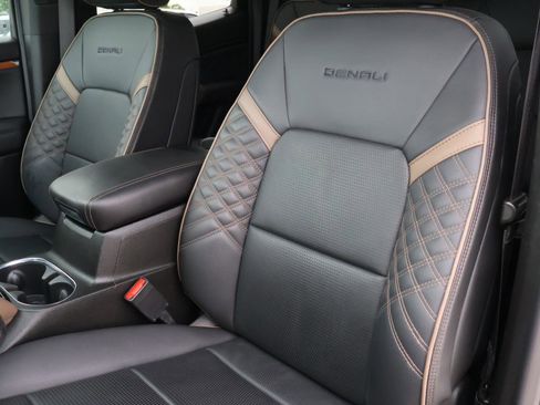 Used 2023 GMC Canyon Denali AWD/4WD image 14