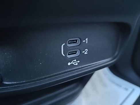 New 2026 Chrysler Pacifica Select w/ S Appearance Package image 58