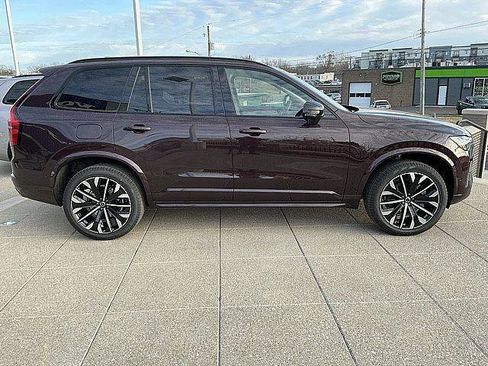 New 2026 Volvo XC90 B6 Ultra w/ Protection Package Premier AWD/4WD image 7