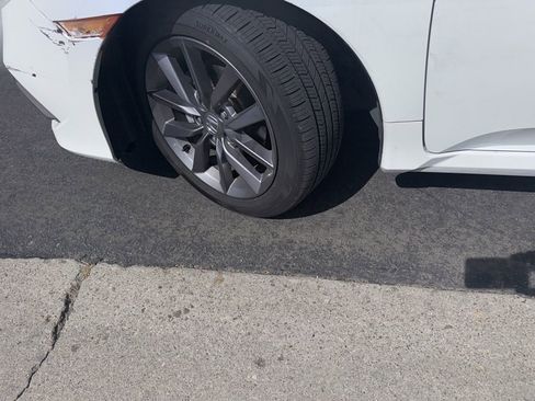 Used 2020 Honda Civic EX image 24