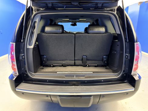 Used 2008 GMC Yukon Denali AWD/4WD image 32