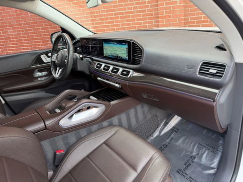 Used 2020 Mercedes-Benz GLS 450 4MATIC image 24