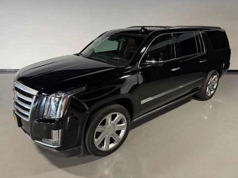 Used 2015 Cadillac Escalade ESV Premium AWD/4WD image 48