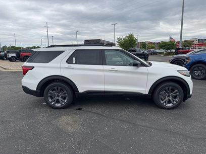 New 2026 Ford Explorer Active w/ Active Comfort Package