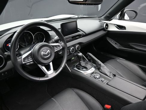 Used 2022 MAZDA MX-5 Miata RF Grand Touring image 25
