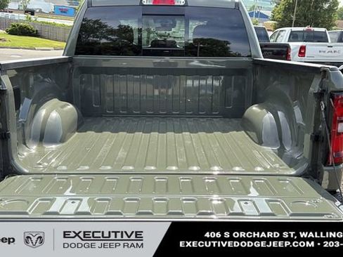 New 2026 RAM 1500 Express AWD/4WD image 23