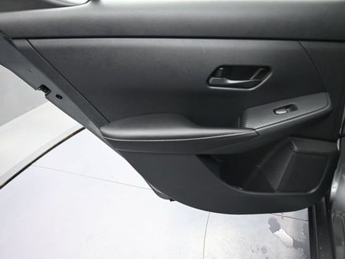 Used 2025 Nissan Sentra S FWD image 18