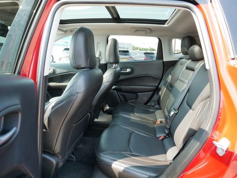 Used 2018 Jeep Compass Limited AWD/4WD image 34