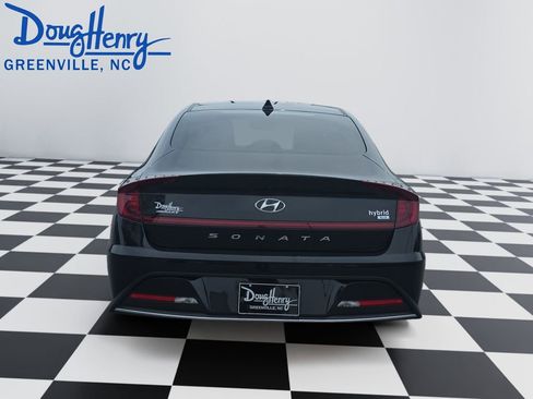 Used 2022 Hyundai Sonata Blue FWD image 4