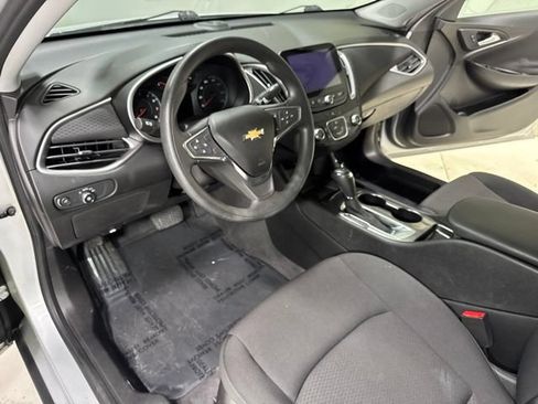 Used 2019 Chevrolet Malibu LS FWD image 10