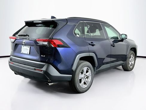 Used 2025 Toyota RAV4 XLE FWD image 9