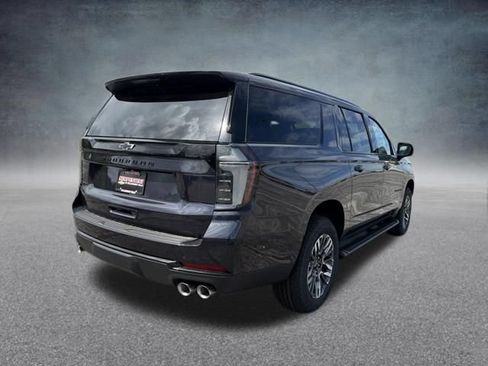 New 2026 Chevrolet Suburban Z71 w/ Comfort Package AWD/4WD image 7