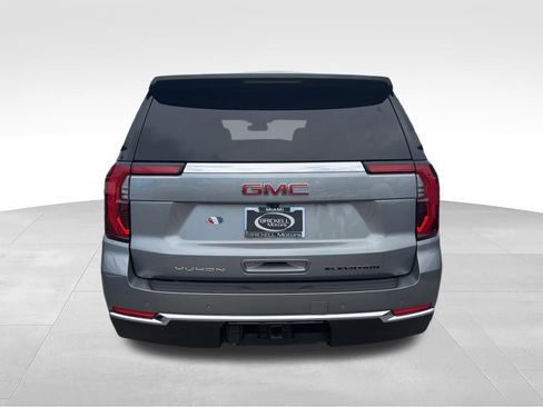 Used 2025 GMC Yukon Elevation RWD image 18