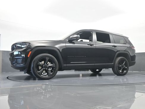Used 2024 Jeep Grand Cherokee L Altitude image 59