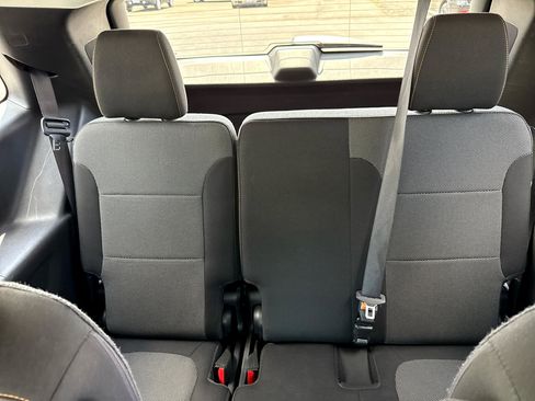 Used 2019 Chevrolet Traverse LT image 15