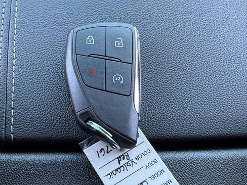 New 2026 GMC Canyon Elevation w/ Convenience Package image 37