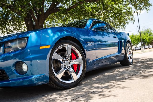 Used 2010 Chevrolet Camaro SS w/ RS Package RWD image 26