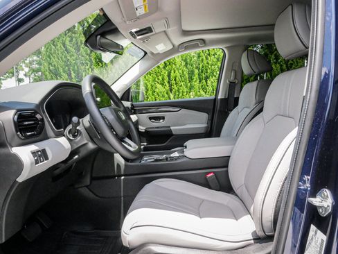 Certified 2025 Honda Pilot Elite image 16