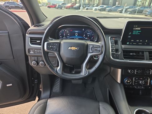 Used 2024 Chevrolet Suburban LT AWD/4WD image 15