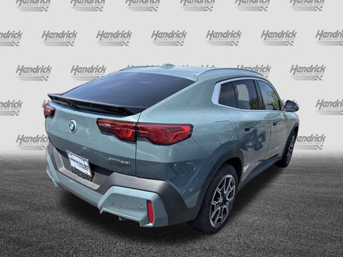 Used 2025 BMW X2 xDrive28i AWD/4WD image 11