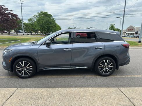 Used 2023 INFINITI QX60 Sensory w/ Cargo Package AWD/4WD image 8