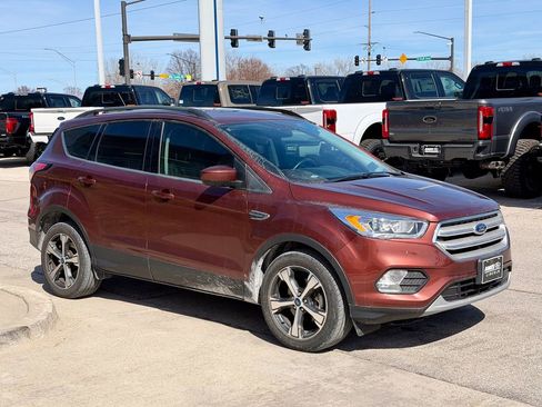 Used 2018 Ford Escape SEL image 7