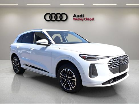 New 2026 Audi Q5 Premium Plus AWD/4WD image 7