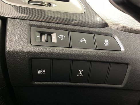 Used 2015 Hyundai Santa Fe Sport image 30