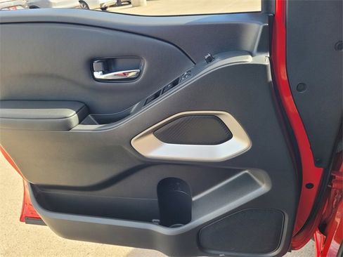 Used 2023 Nissan Frontier SV w/ Technology Package image 12