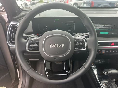 Used 2025 Kia Sorento SX AWD/4WD image 21