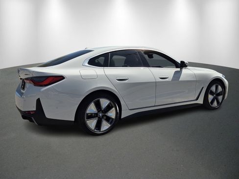 New 2026 BMW i4 eDrive40 w/ Premium Package RWD image 7