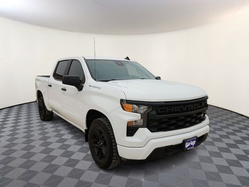 Used 2024 Chevrolet Silverado 1500 Custom image 6