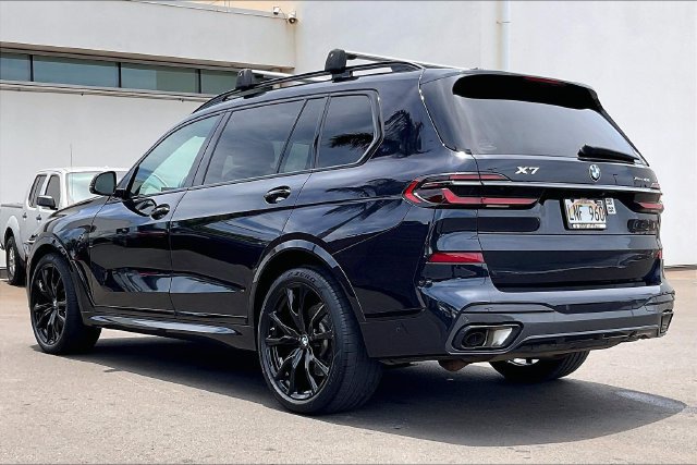 Used 2024 BMW X7 xDrive40i w/ M Sport Package AWD/4WD image 11