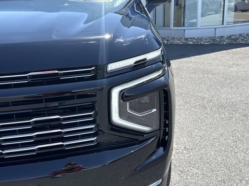New 2026 Chevrolet Suburban High Country AWD/4WD image 9