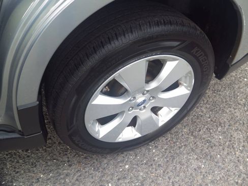Used 2012 Subaru Outback 2.5i Limited AWD/4WD image 29
