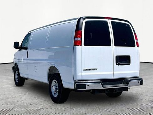 New 2025 Chevrolet Express 2500 w/ Enhanced Convenience Package RWD image 4