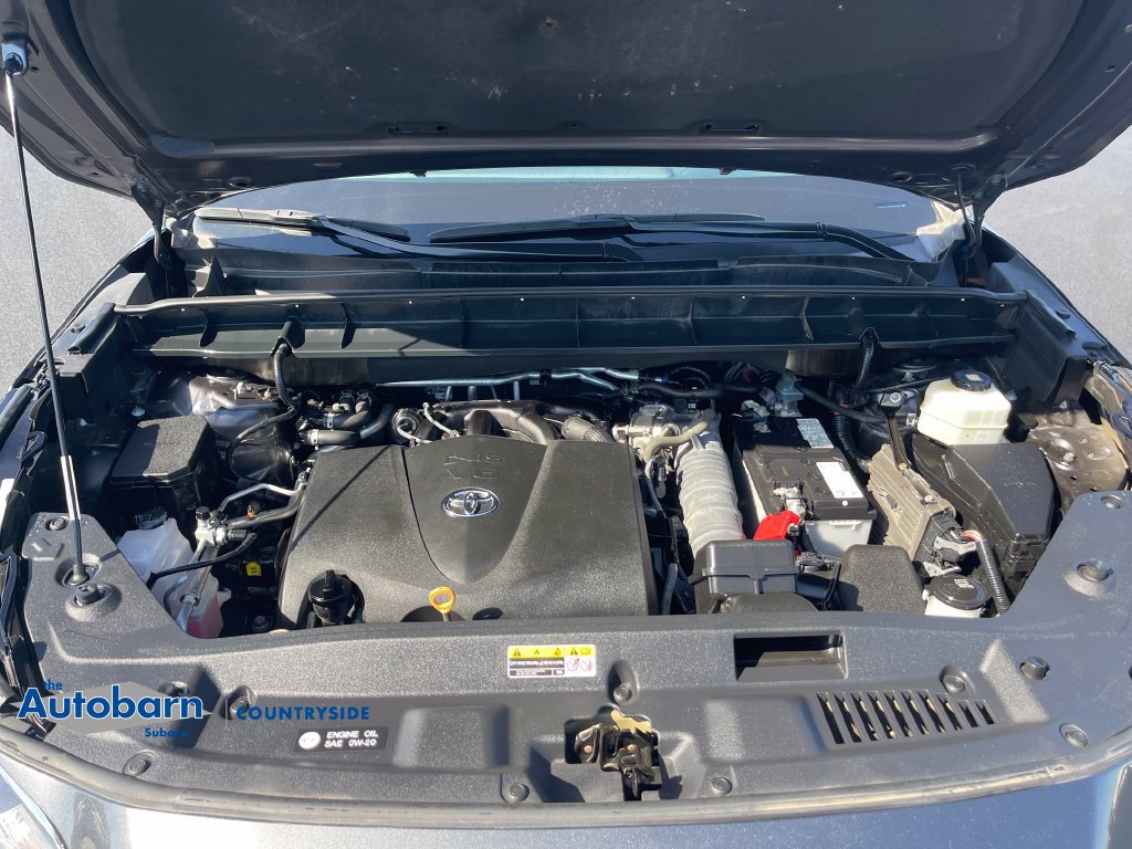 Used 2021 Toyota Highlander LE AWD/4WD image 21