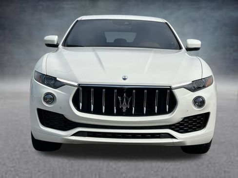 Used 2023 Maserati Levante GT AWD/4WD image 8