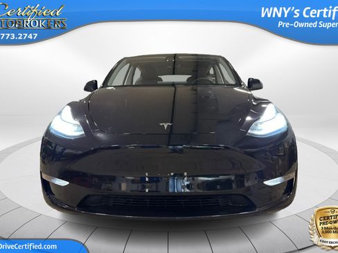 Used 2020 Tesla Model Y Long Range image 2
