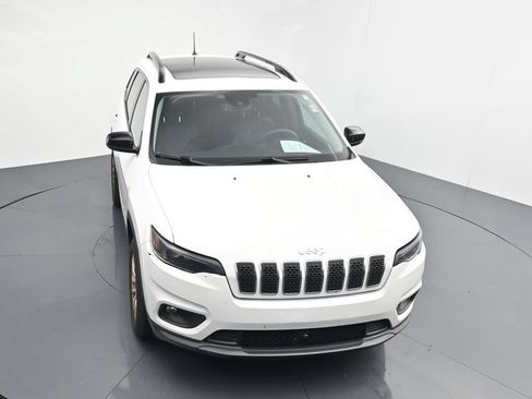 Used 2022 Jeep Cherokee Latitude Lux w/ Sun & Sound Group AWD/4WD image 10