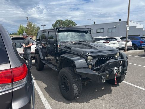 Used 2017 Jeep Wrangler Unlimited Sport w/ Quick Order Package 24S AWD/4WD image 4