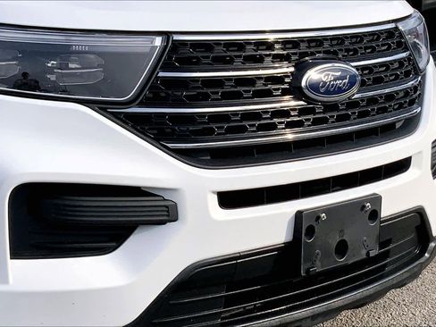 Used 2021 Ford Explorer XLT RWD image 26