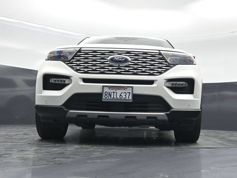 Used 2020 Ford Explorer Platinum w/ Premium Technology Package AWD/4WD image 49