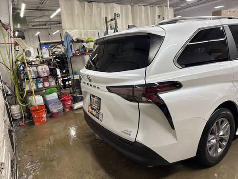 Used 2024 Toyota Sienna XLE image 13